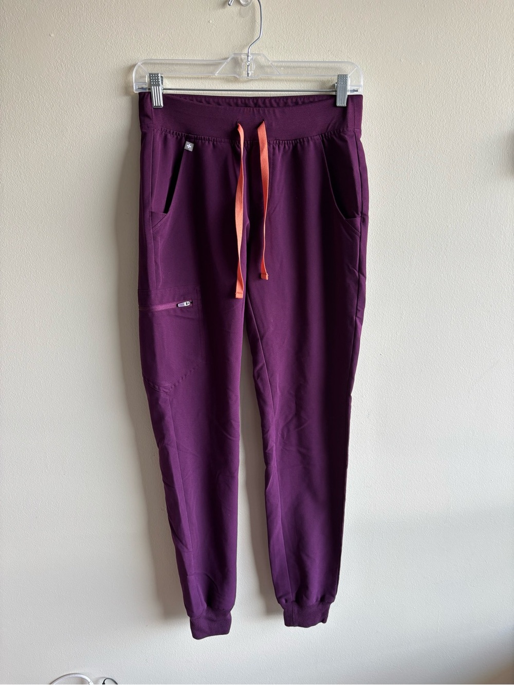 FIGS Technical Collection Jogger Scrub Pants in Women’s XS
